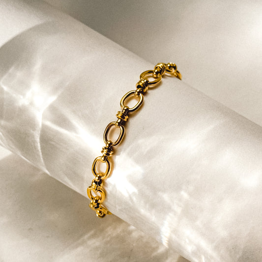 Unchained Bracelet